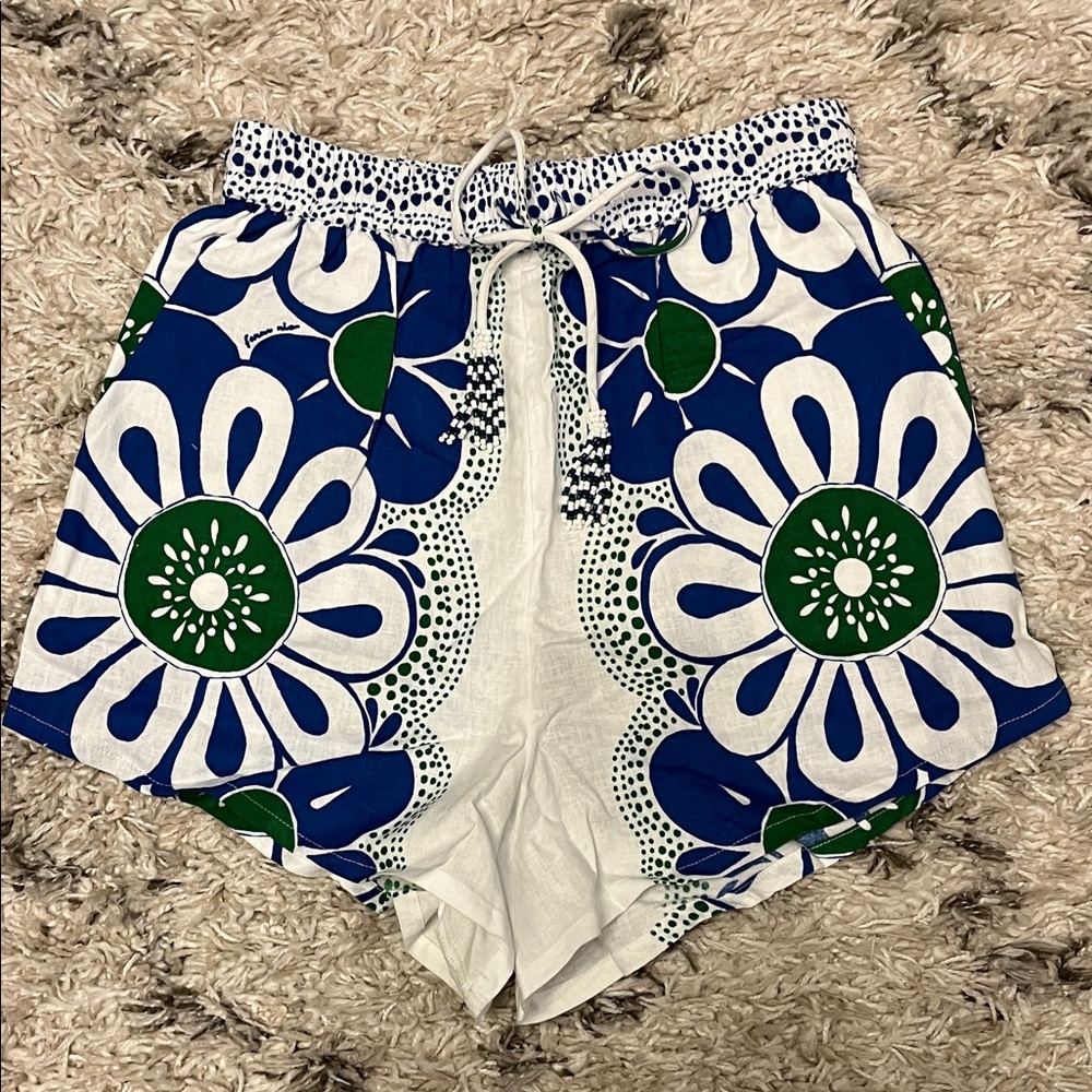 Farm Rio Maia blue floral shorts. Womens size xs. New with tags.